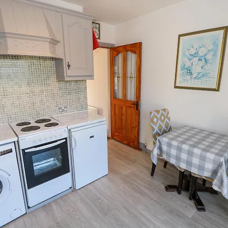 Castle Demesne House * 클리프덴