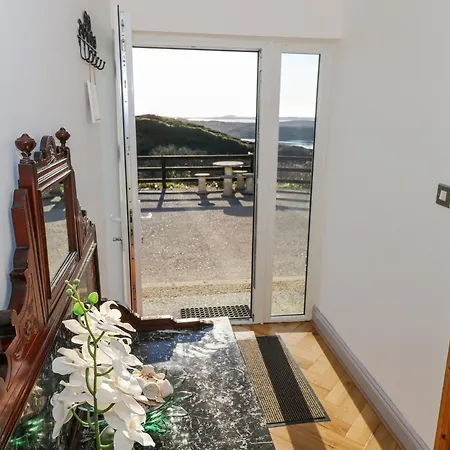 펜션 Castle Demesne House *