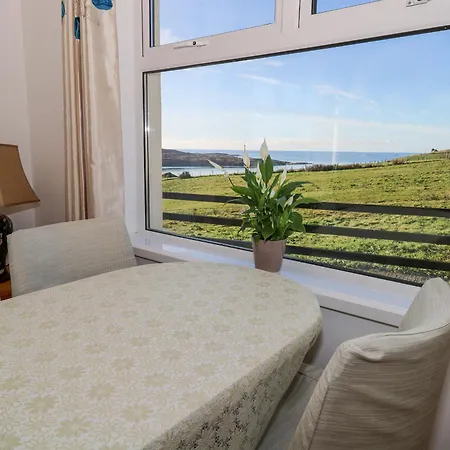 펜션 Castle Demesne House