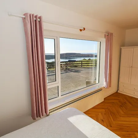 펜션 Castle Demesne House